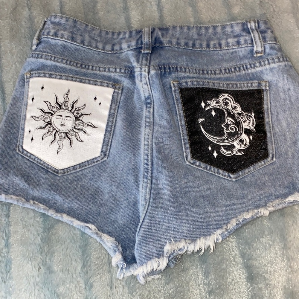 Shorts - Picture 2 of 2